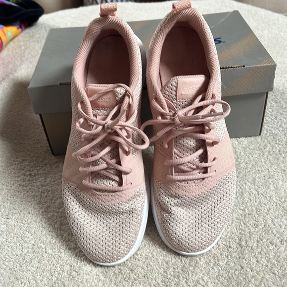 Pink ASICS - Picture 4 of 7